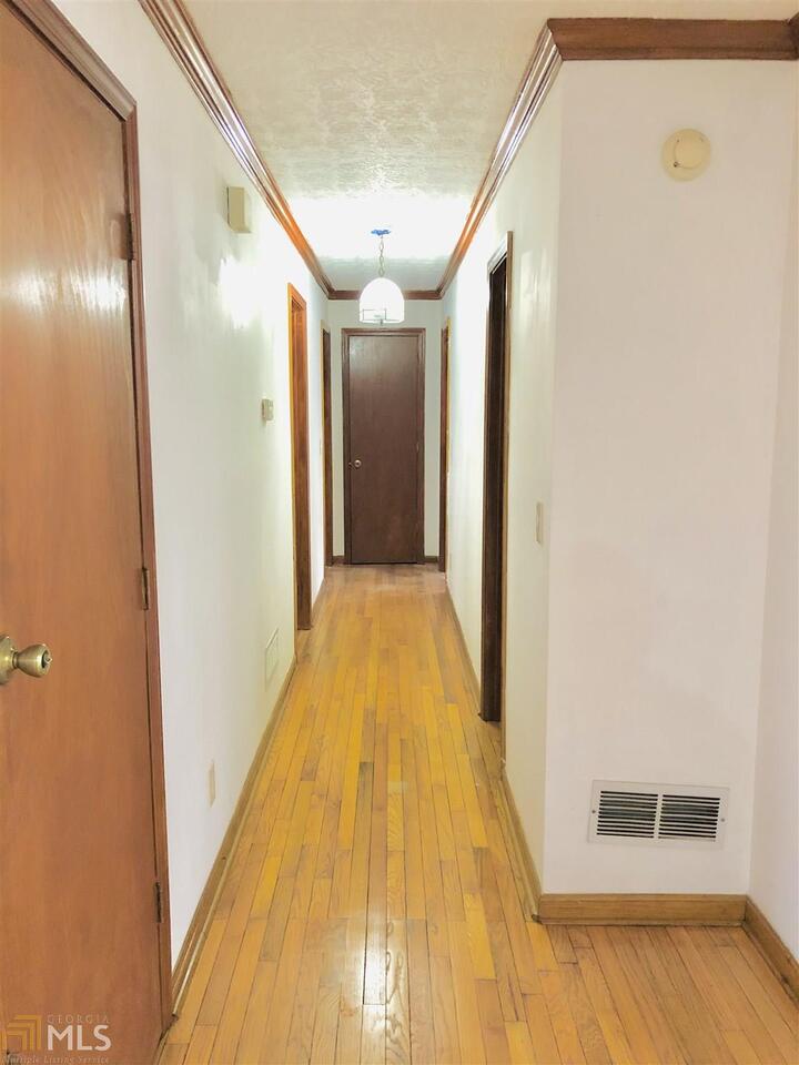 Coatsworth Manor - Residential