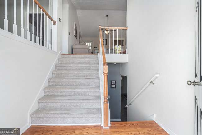 2030 Harfield CT