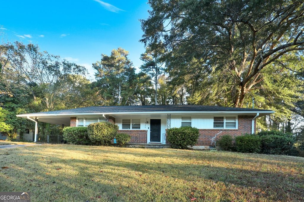 Photo of 3173 Spreading Oak Drive SW, Atlanta, GA 30311 (MLS # 10637655)
