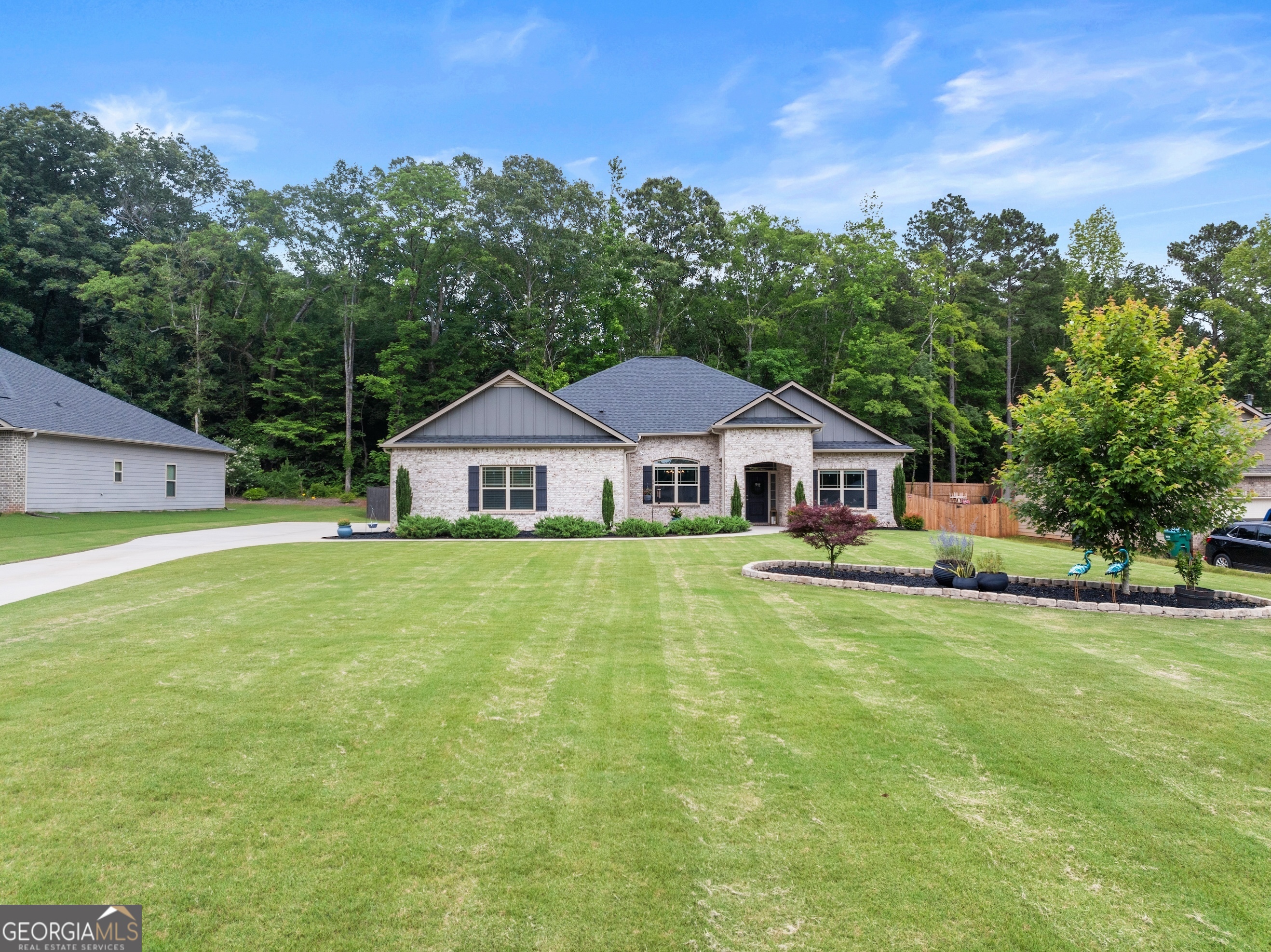 190 River Glen DR
