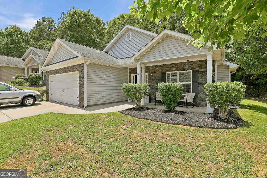 Photo of 7 Casey Road, Newnan, GA 30263 (MLS # 10781422)