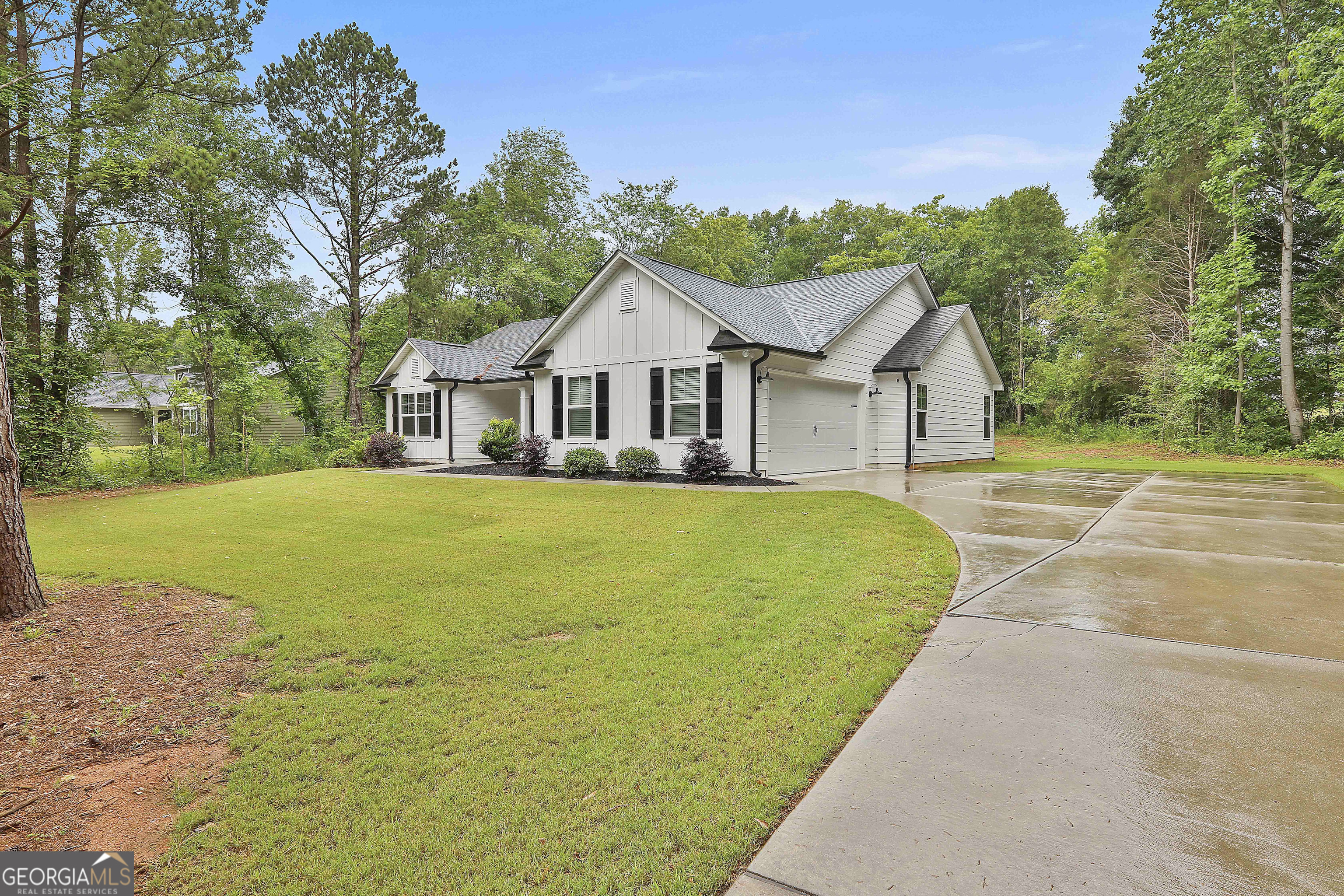 2112 Highway 54