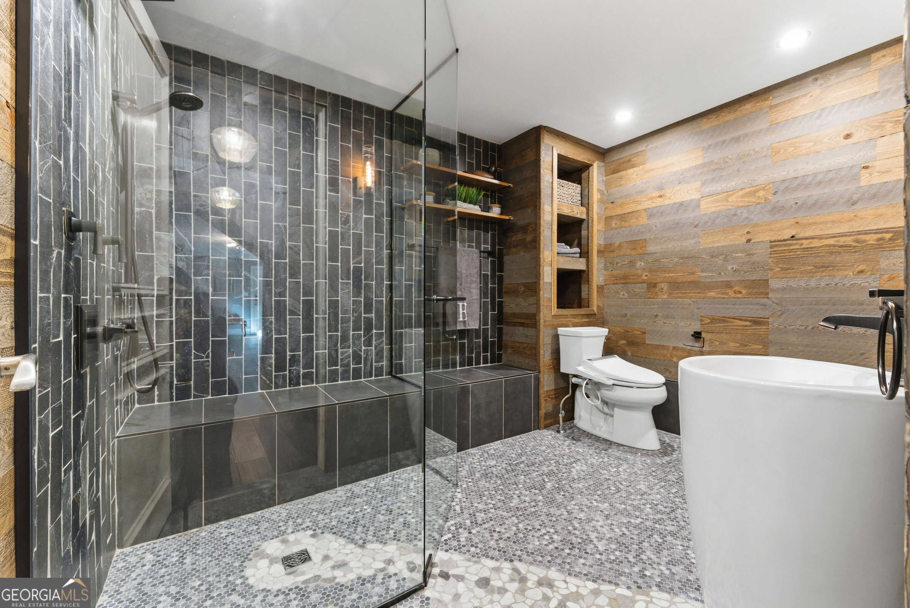 Atlanta, Georgia 30312, United States, 6 Bedrooms Bedrooms, ,7 BathroomsBathrooms,Residential,Active,245906