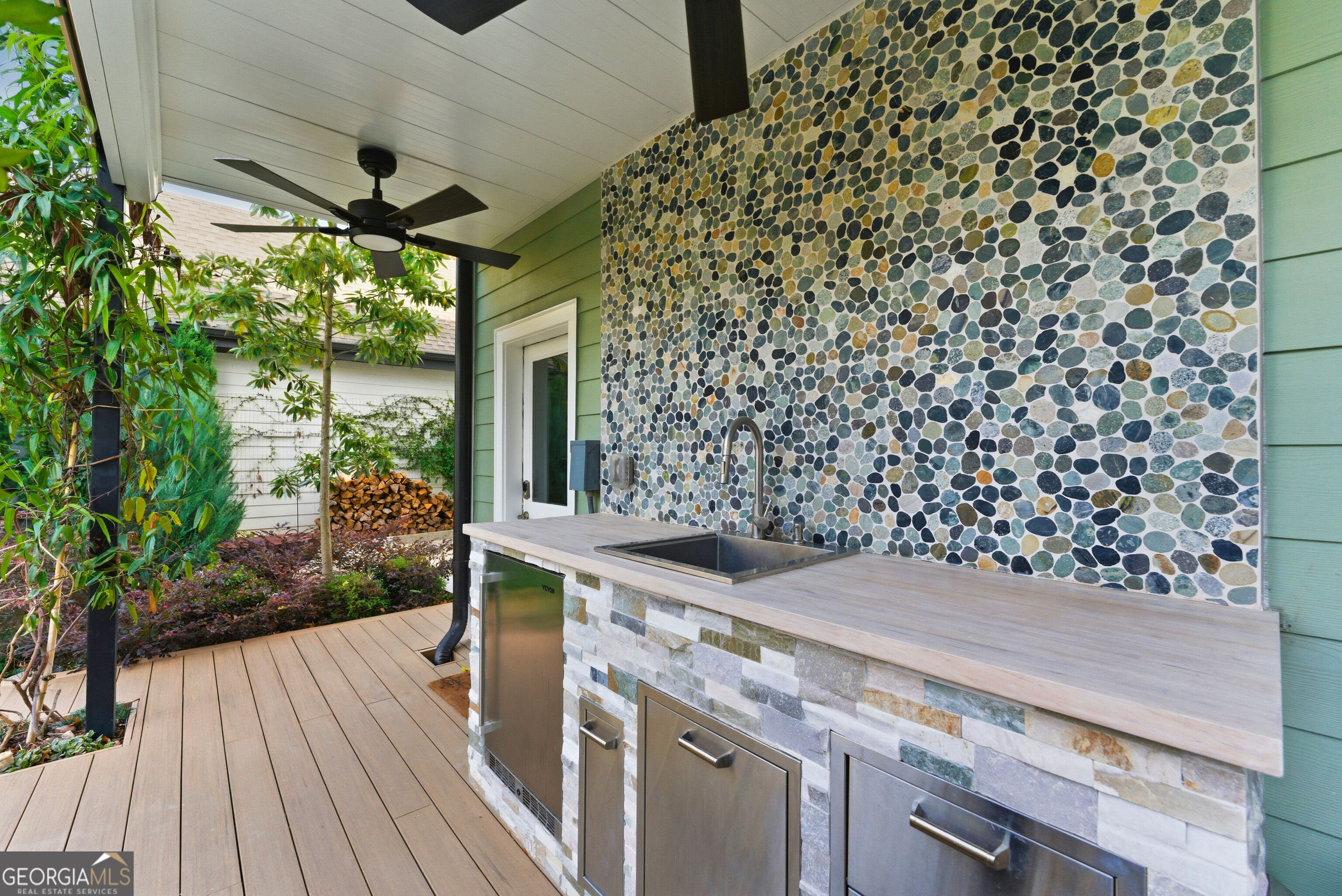 Atlanta, Georgia 30312, United States, 6 Bedrooms Bedrooms, ,7 BathroomsBathrooms,Residential,Active,245906