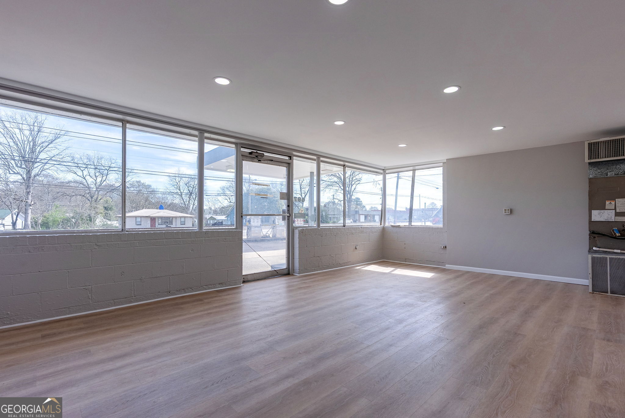 Commerce, Georgia 30529, United States, ,Commercial,Active,94061