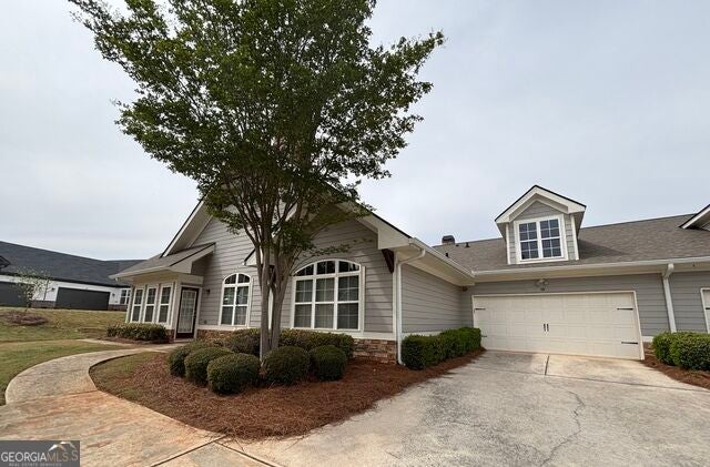 Photo of 15 Covington Terrace, Newnan, GA 30263 (MLS # 10853484)