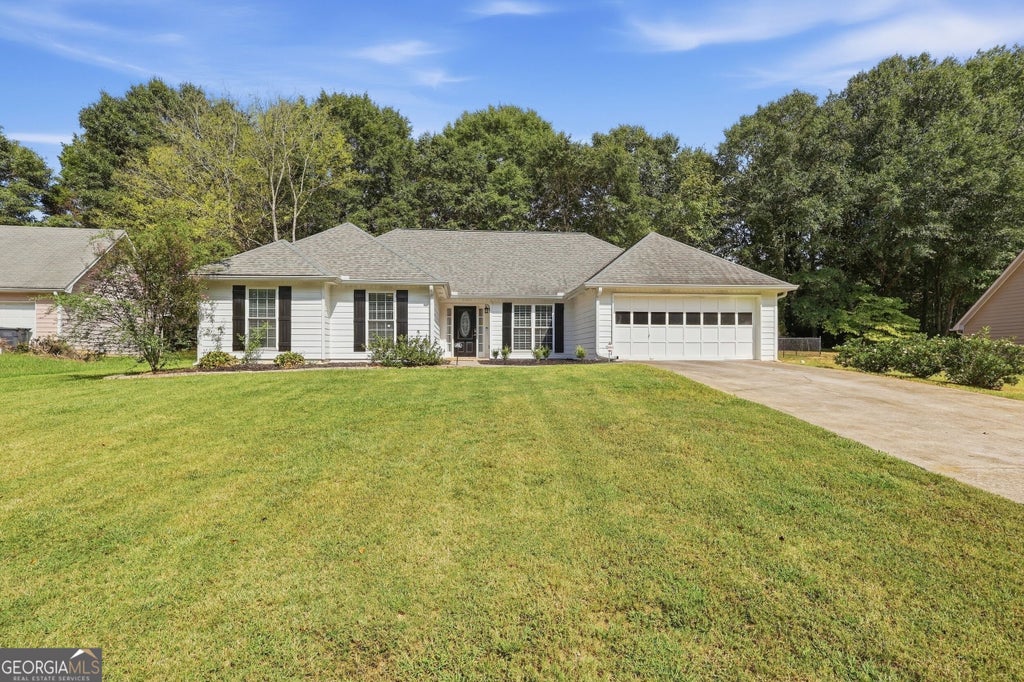 Photo of 25 Manor Oak Lane, Covington, GA 30014 (MLS # 10867552)