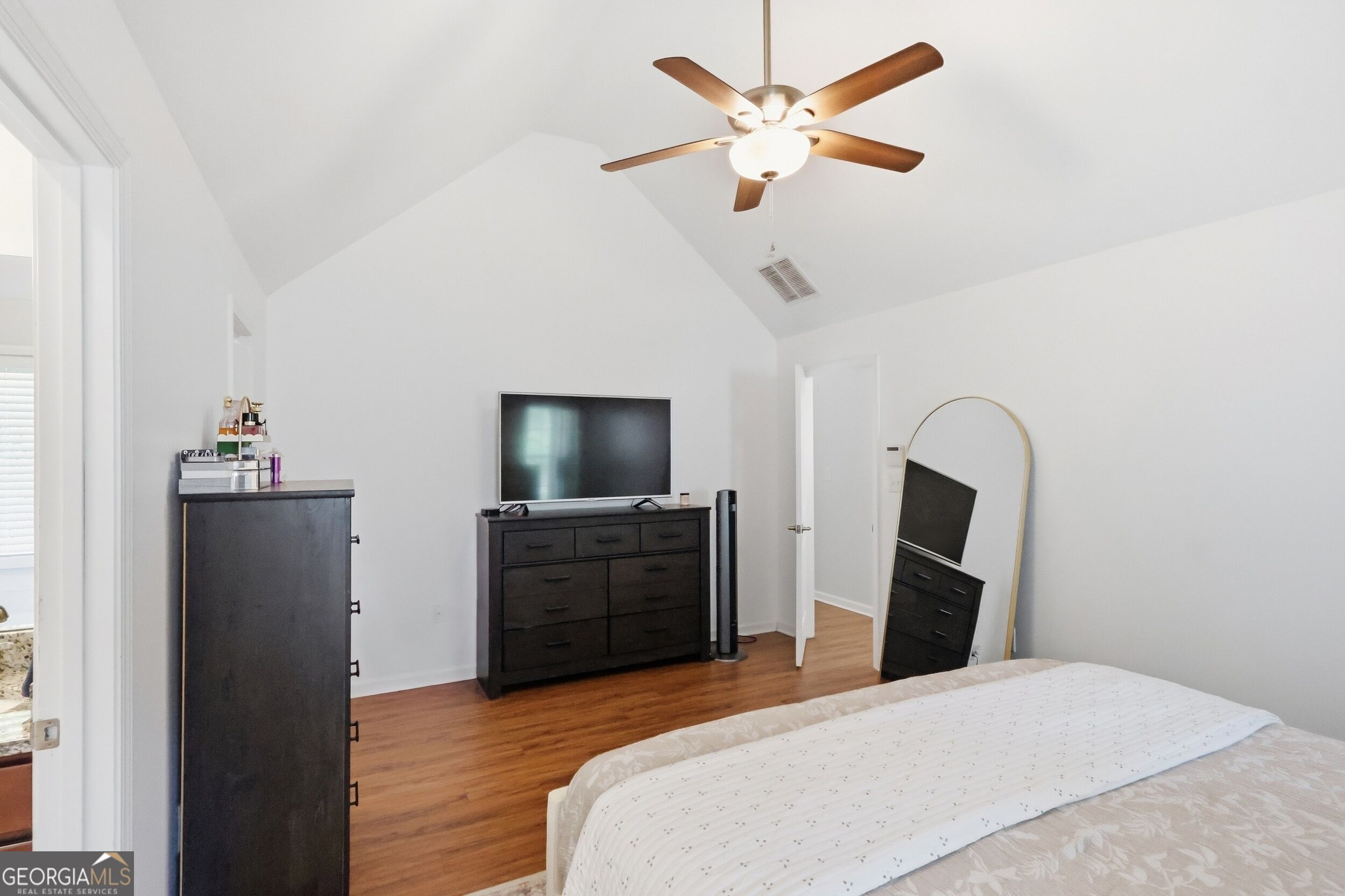 25 Manor Oak LN