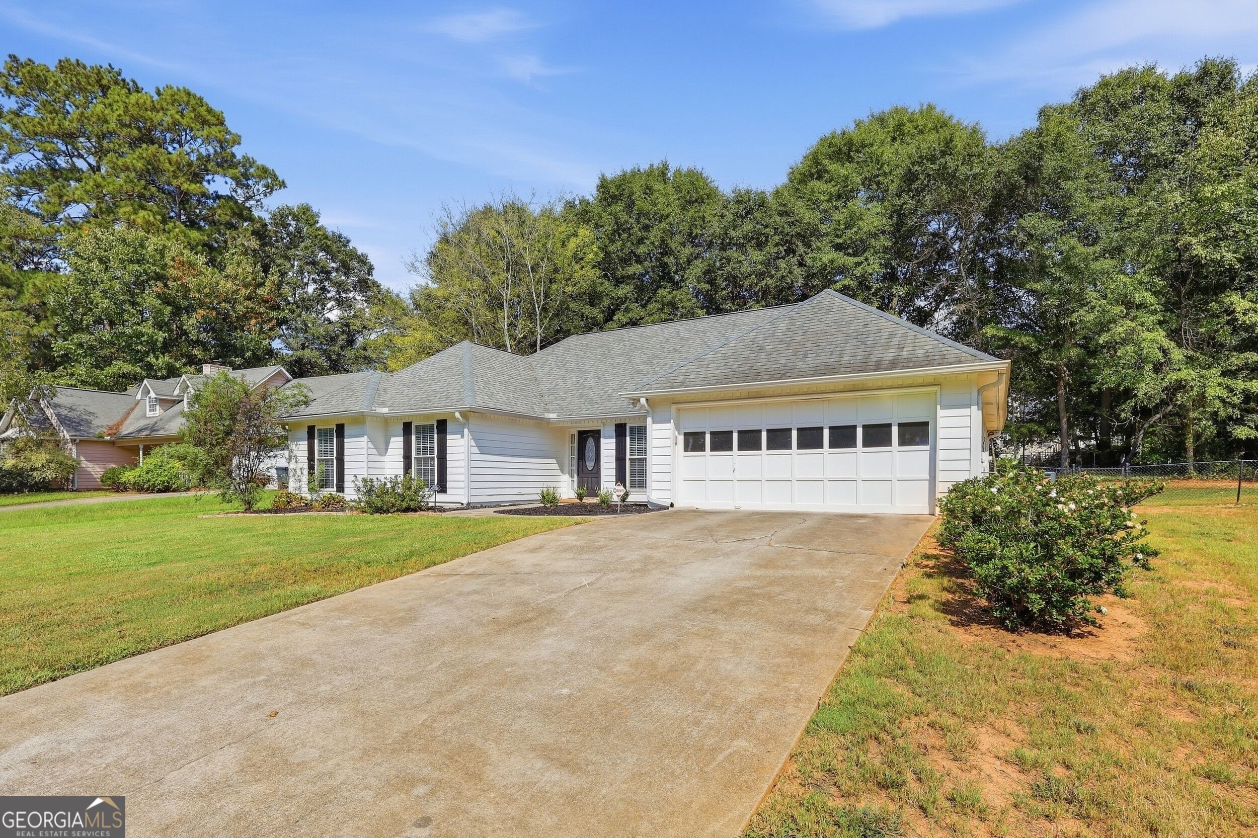 25 Manor Oak LN