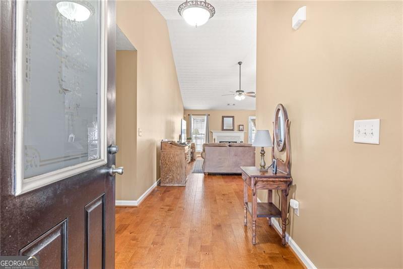 285 Meadowcreek DR