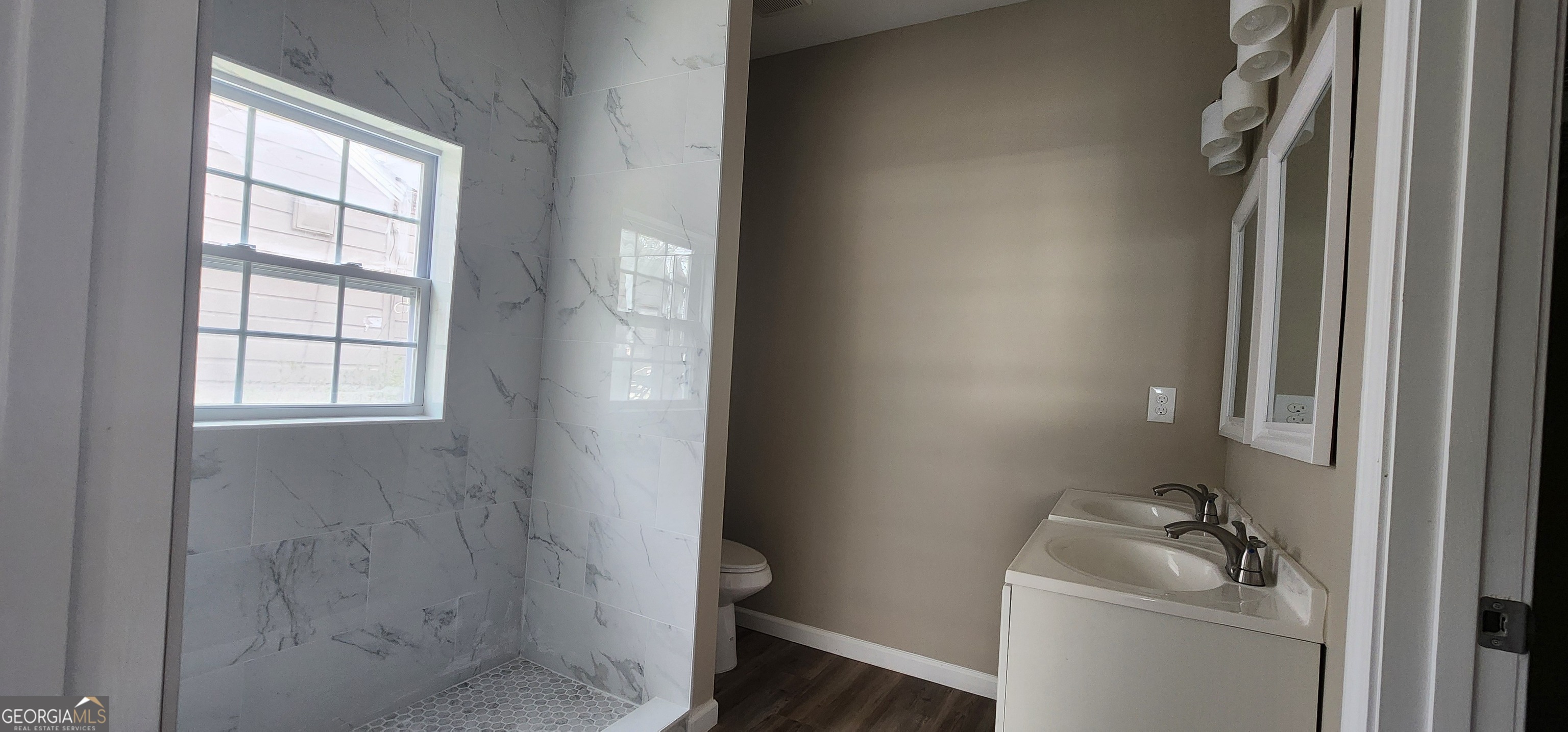 Atlanta, Georgia 30314, United States, 3 Bedrooms Bedrooms, ,2 BathroomsBathrooms,Residential,Active,2733