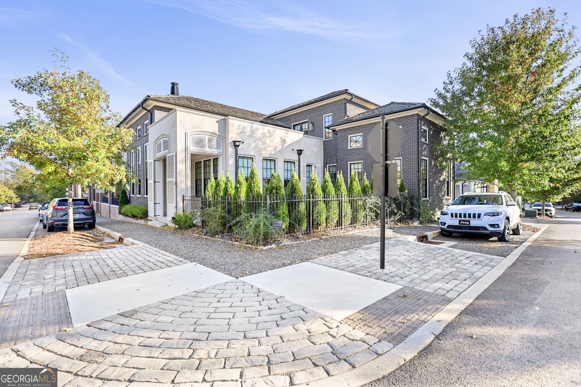 190 Central AVE