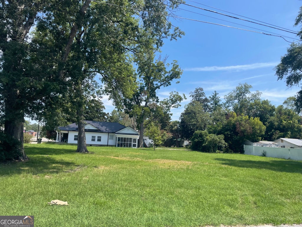Photo of 307309 S Veterans Boulevard, Glennville, GA 30427 (MLS # 10844525)