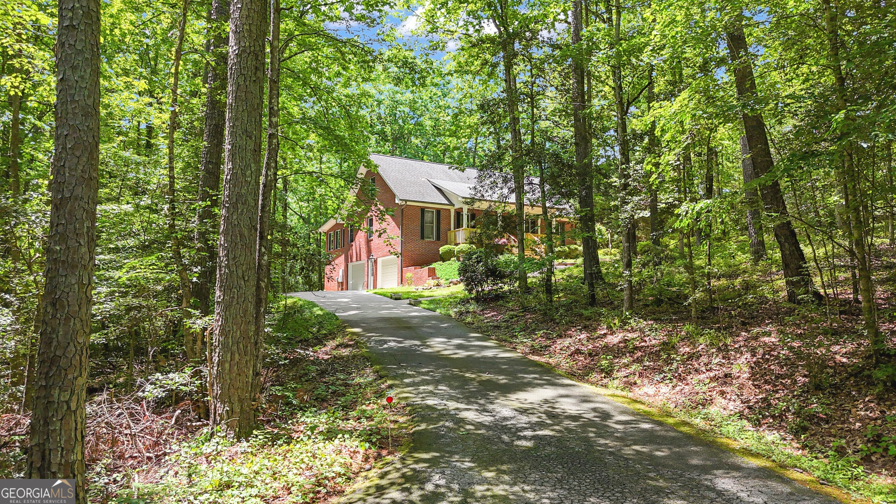 150 Gill LN