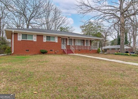 Photo of 656 Bolton Road NW, Atlanta, GA 30331 (MLS # 10705530)