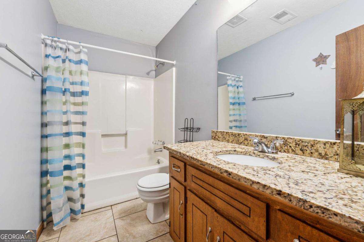 Charleston Square - Residential Income