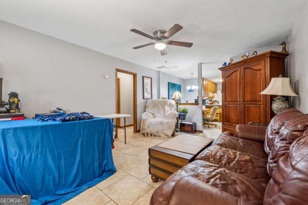 Charleston Square - Residential Income