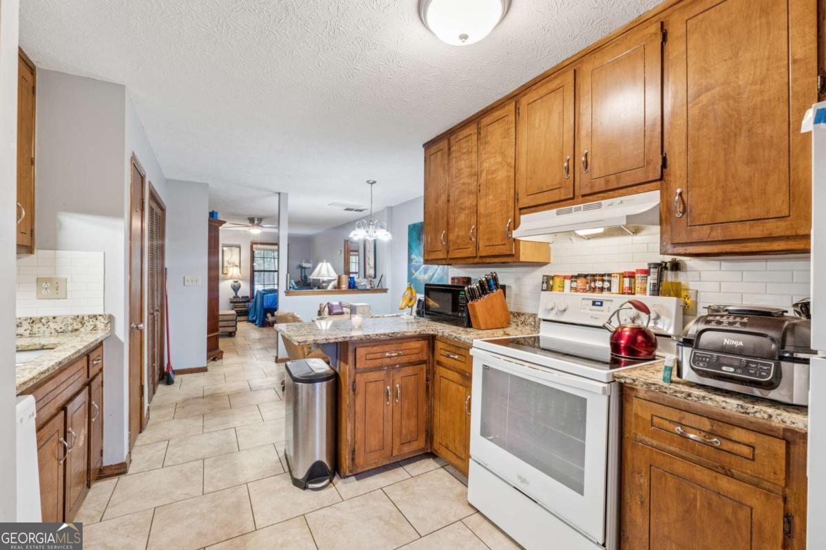 Charleston Square - Residential Income