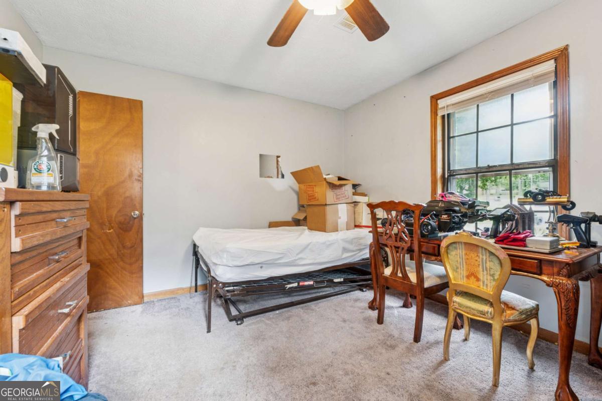 Charleston Square - Residential Income