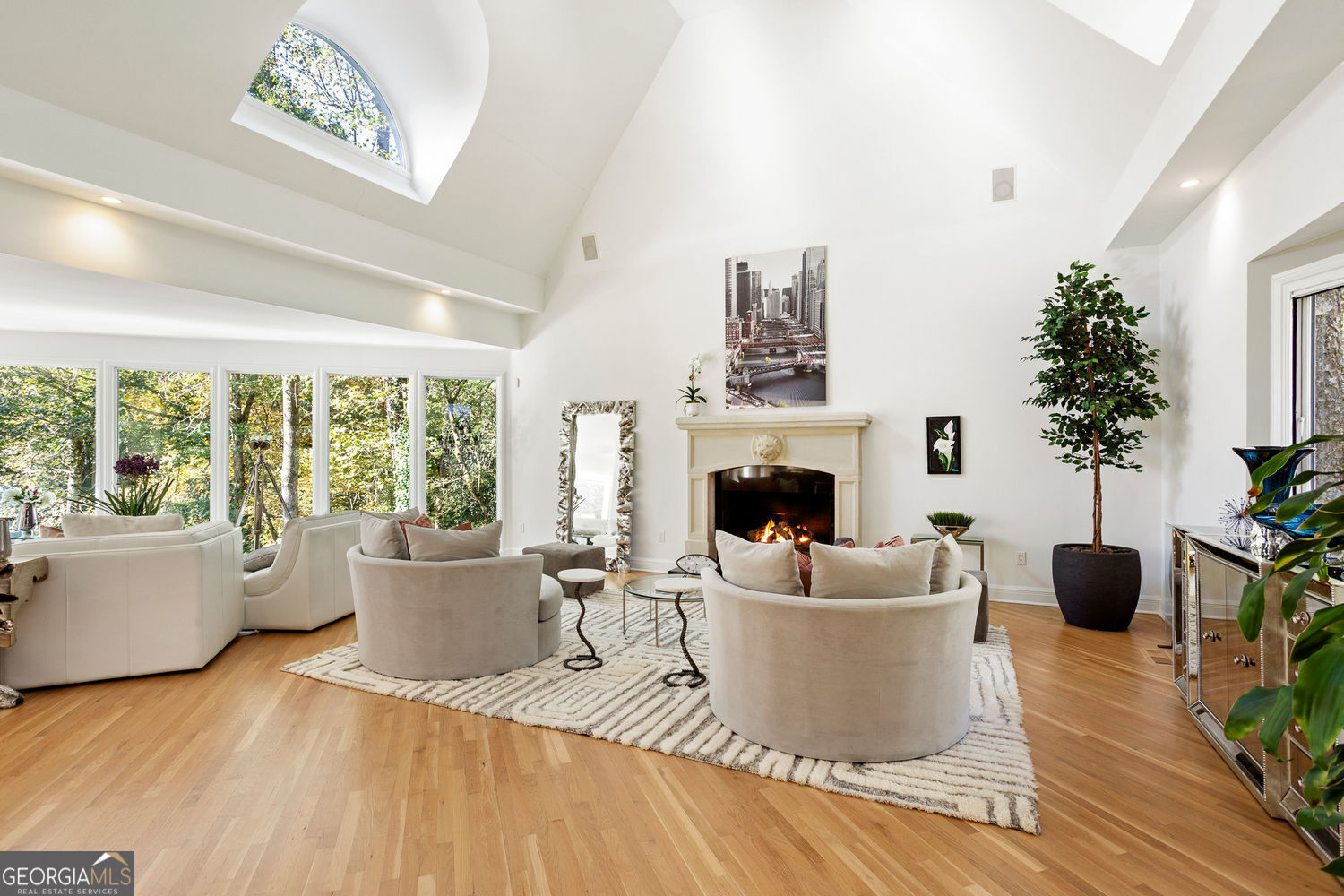 3906 Paces Ferry RD NW