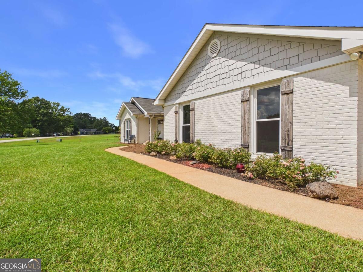 104 Huntington DR