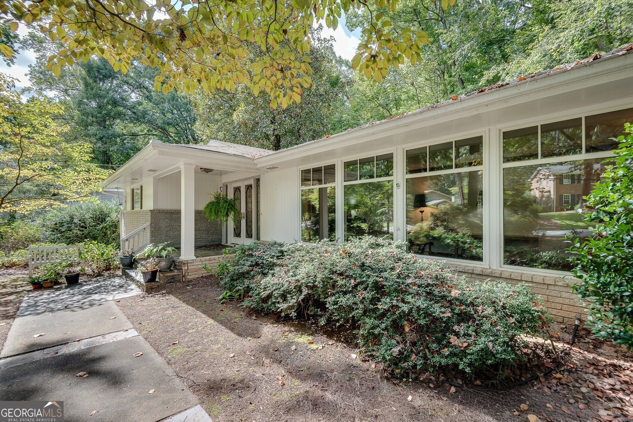 1800 Angelique DR