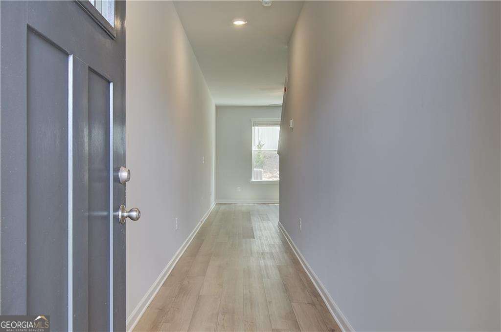 329 Navigator LN