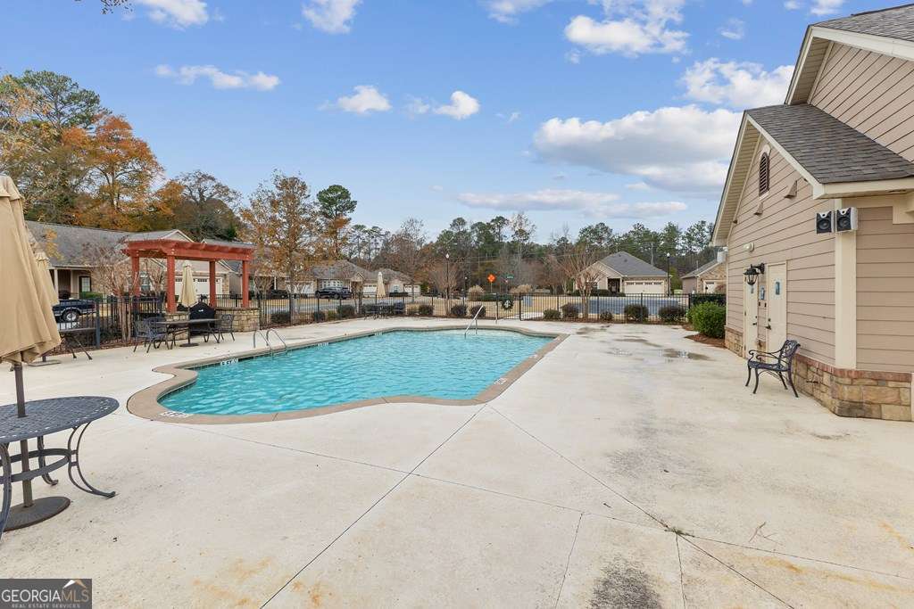 8739 Palazzo PL