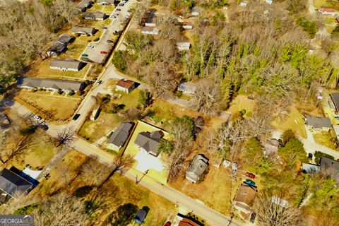 A home in Toccoa