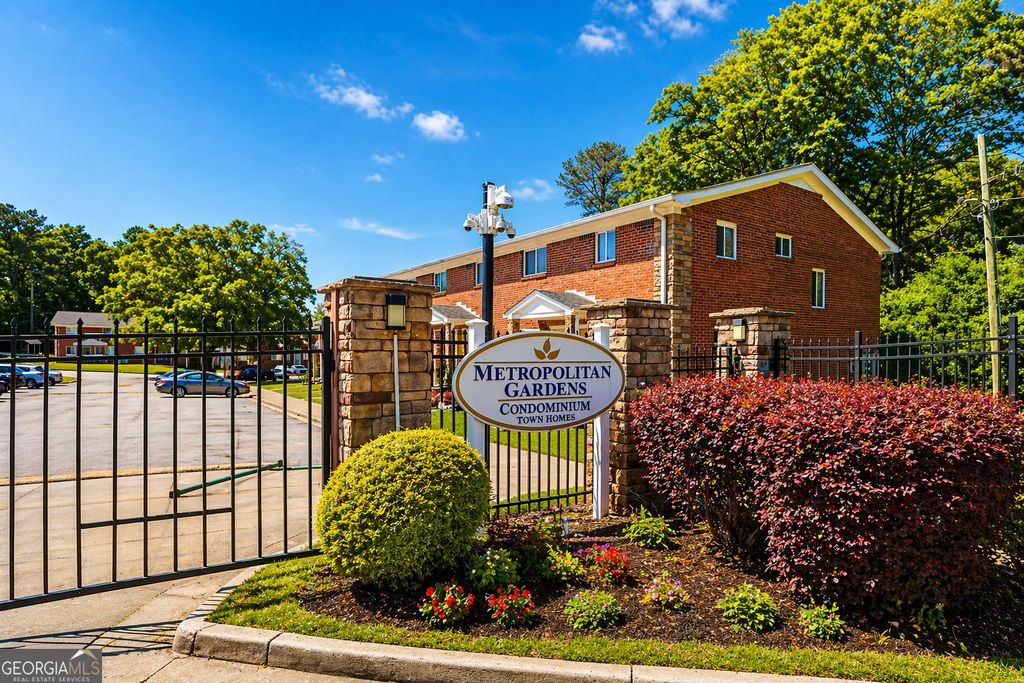 Photo of 3751 Martin Luther King Jr Drive SW #C2, Atlanta, GA 30331 (MLS # 10758043)