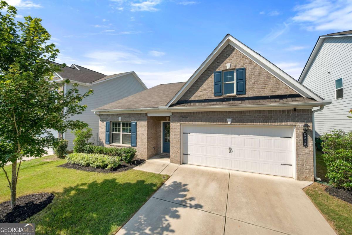 5318 Burrus LN