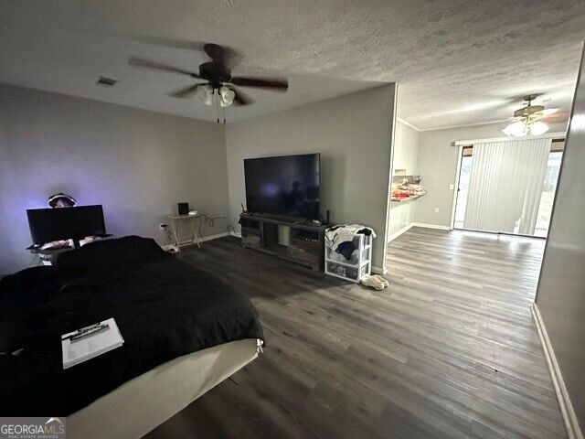 1509 Ridgeway DR