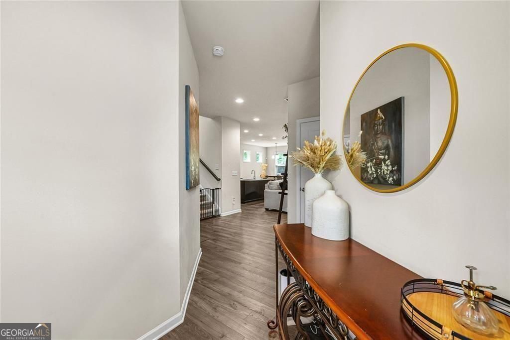 2091 Westside DR