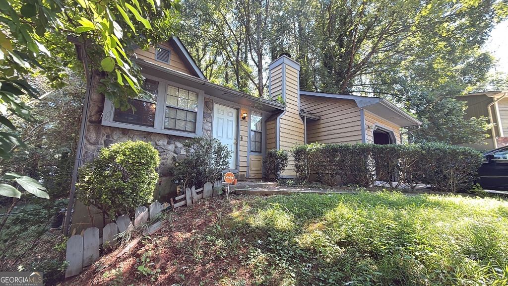 Photo of 2026 Mallard Crest, Lithonia, GA 30058 (MLS # 10629691)