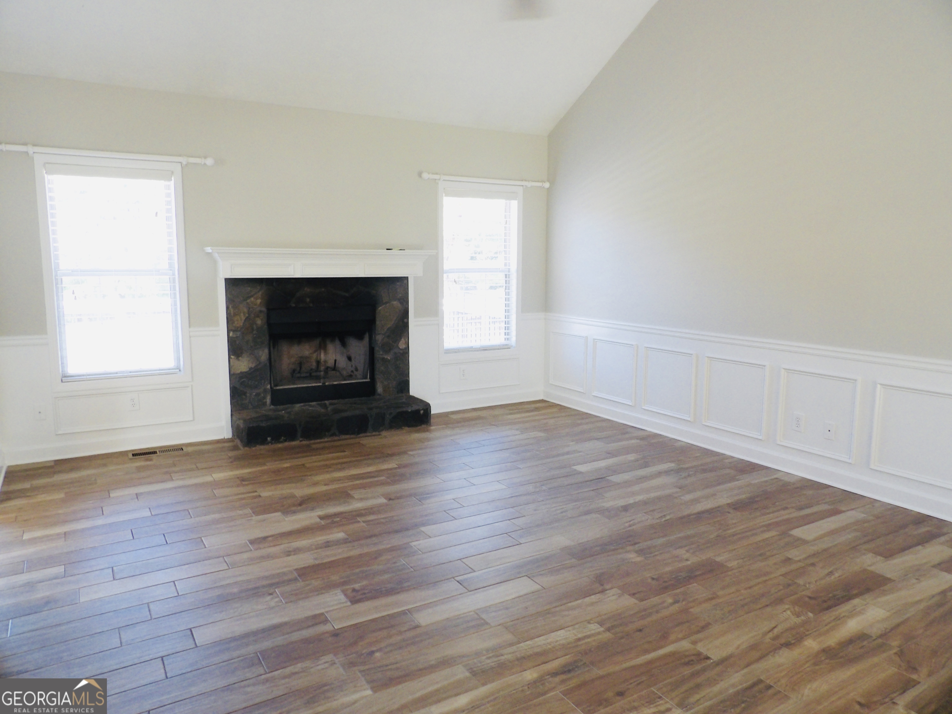302 Jonaquil AVE