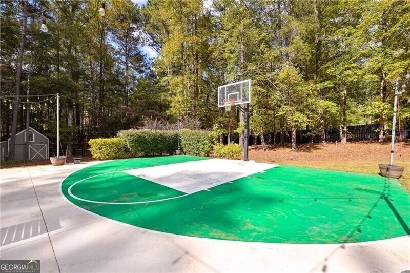 Canton, Georgia 30115, United States, 8 Bedrooms Bedrooms, ,6 BathroomsBathrooms,Residential,Active,69549