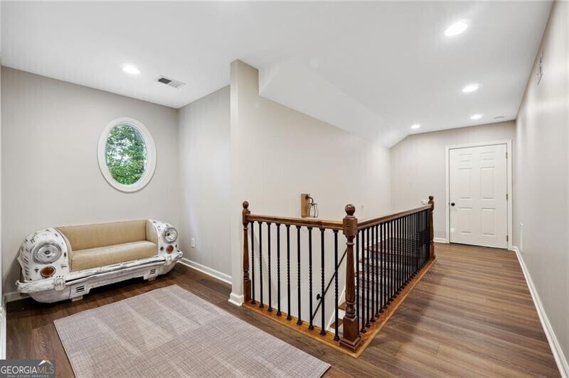 Canton, Georgia 30115, United States, 8 Bedrooms Bedrooms, ,6 BathroomsBathrooms,Residential,Active,69549