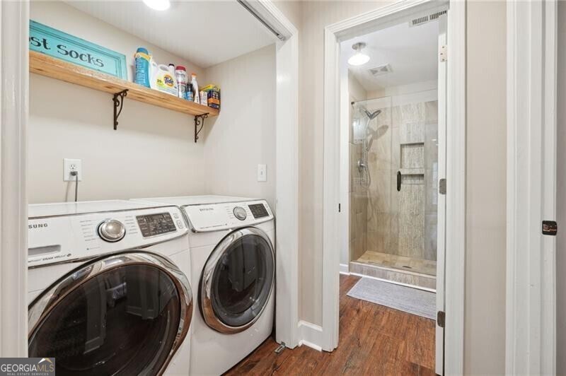 Canton, Georgia 30115, United States, 8 Bedrooms Bedrooms, ,6 BathroomsBathrooms,Residential,Active,69549