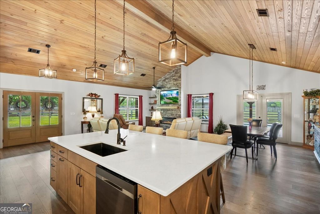 Photo of 1330 Highway 110, Waynesville, GA 31566 (MLS # 10710679)