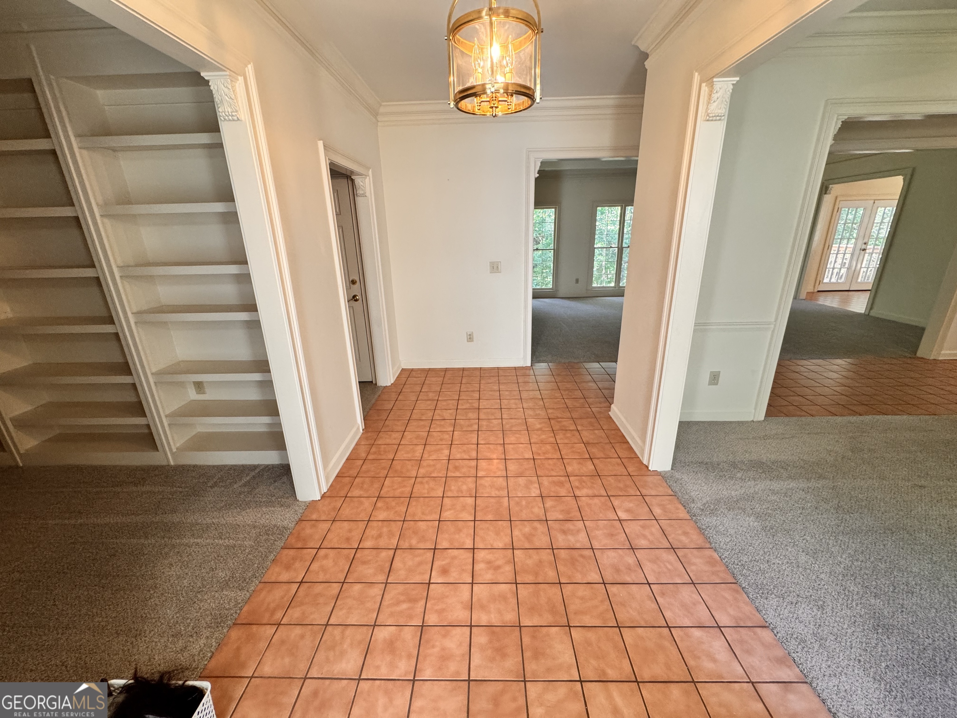 2028 Lakewood CIR