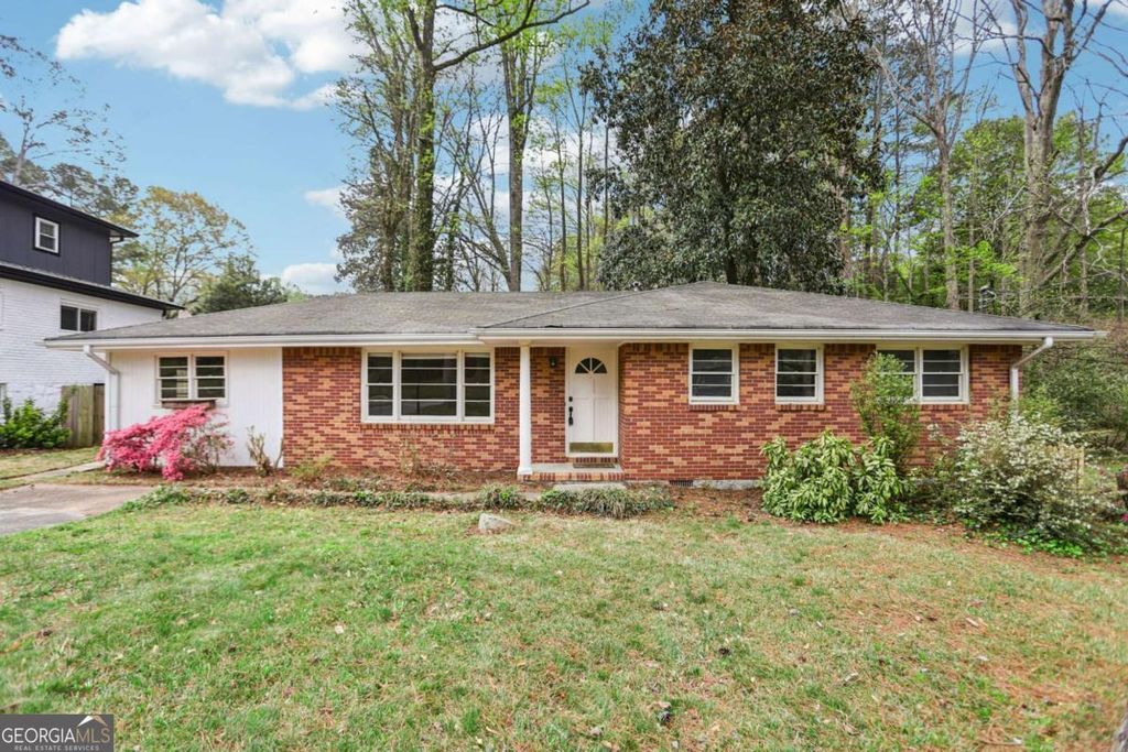 Photo of 1601 Moncrief Circle, Decatur, GA 30033 (MLS # 10724557)