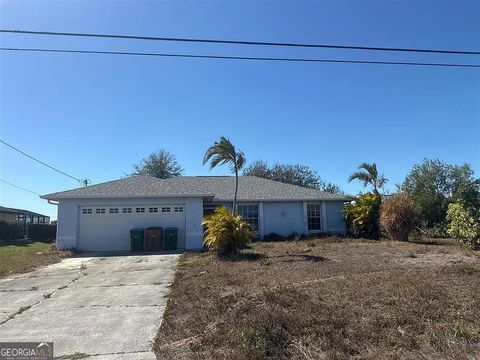 208 NW 4th AVE Cape Coral FL 33993