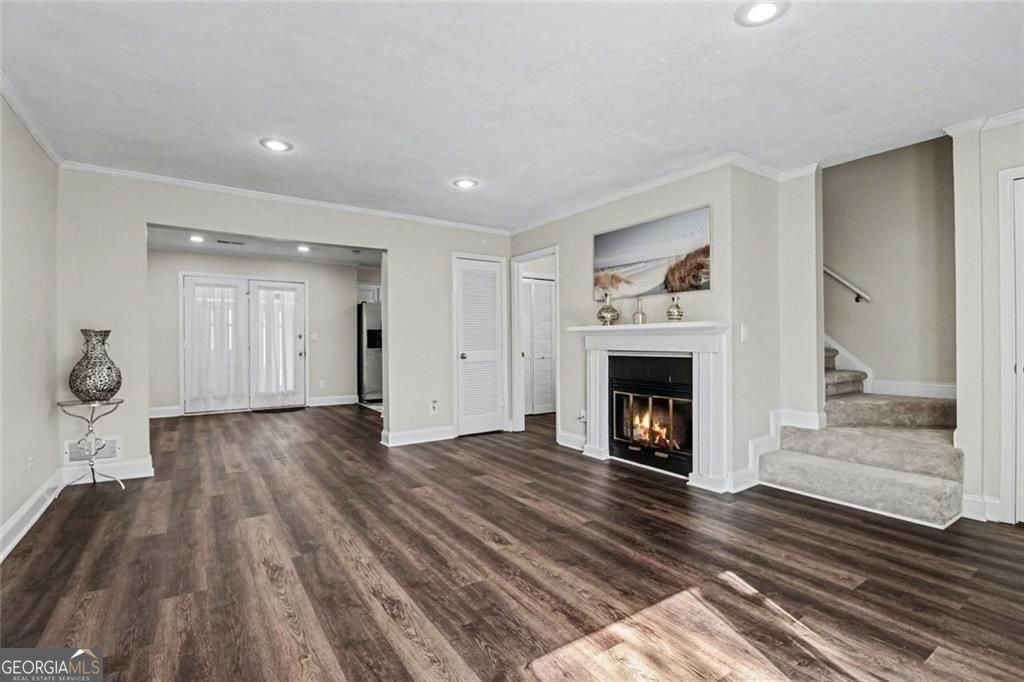 161 Holcomb Ferry RD