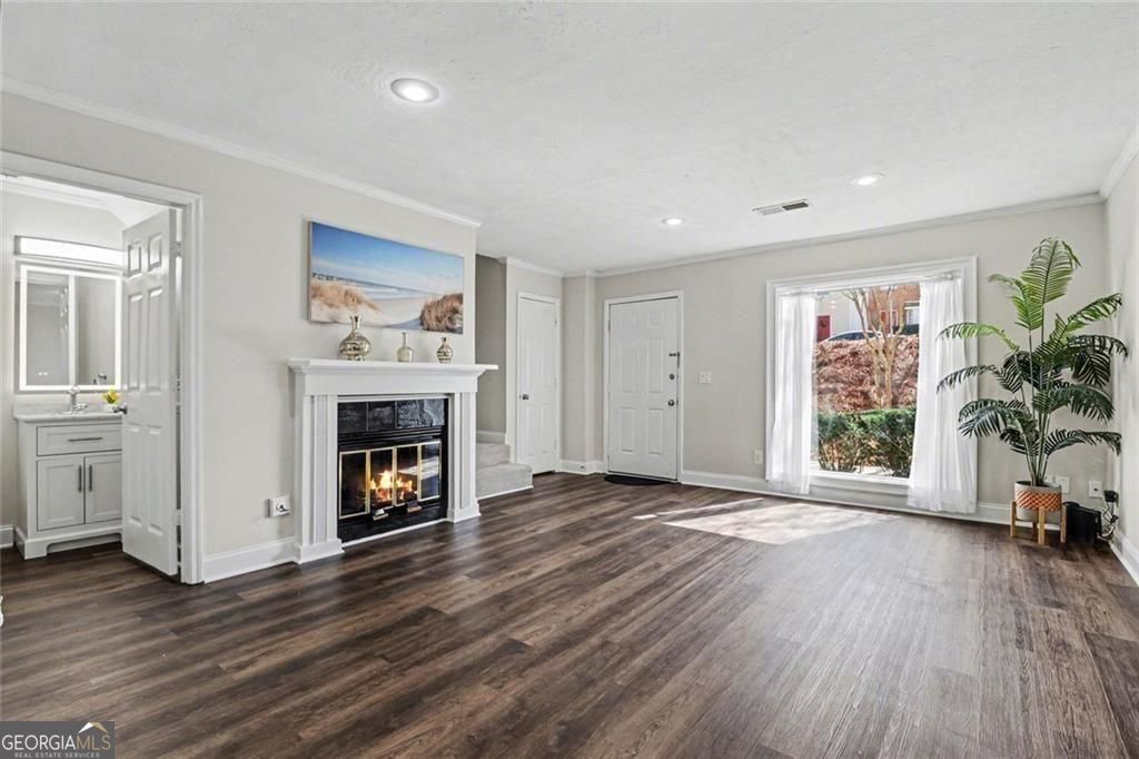 161 Holcomb Ferry RD