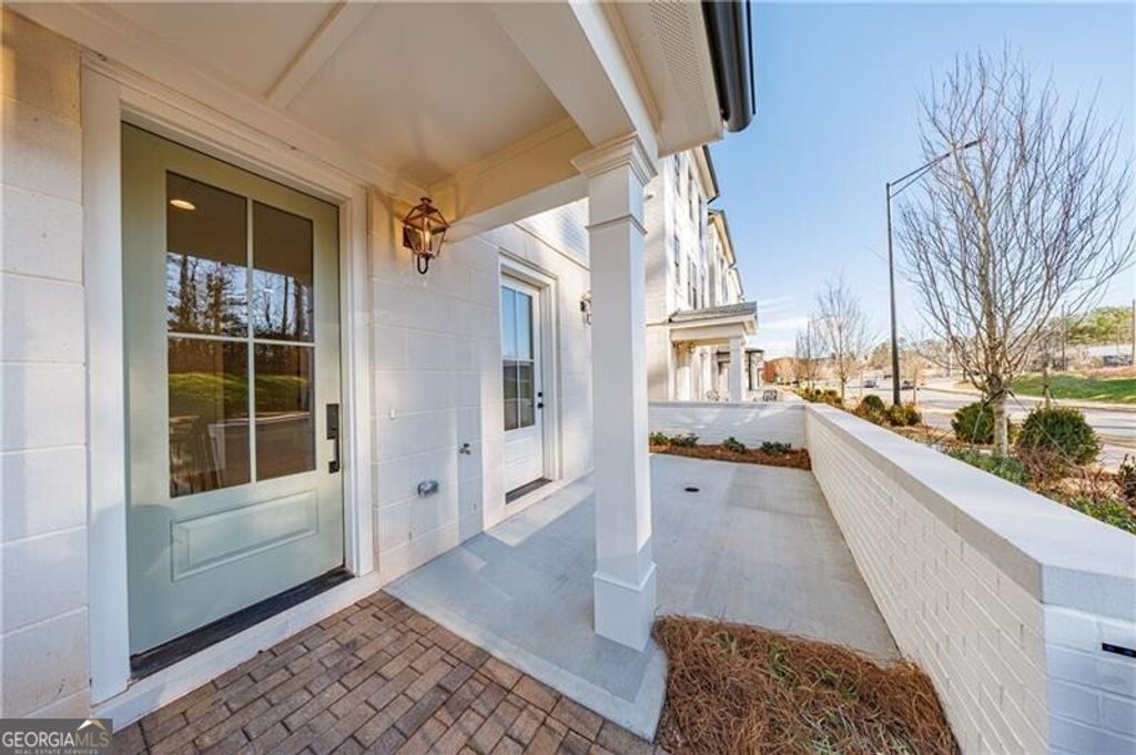 Photo of 650 Mayfair Court, Alpharetta, GA 30009 (MLS # 10755936)