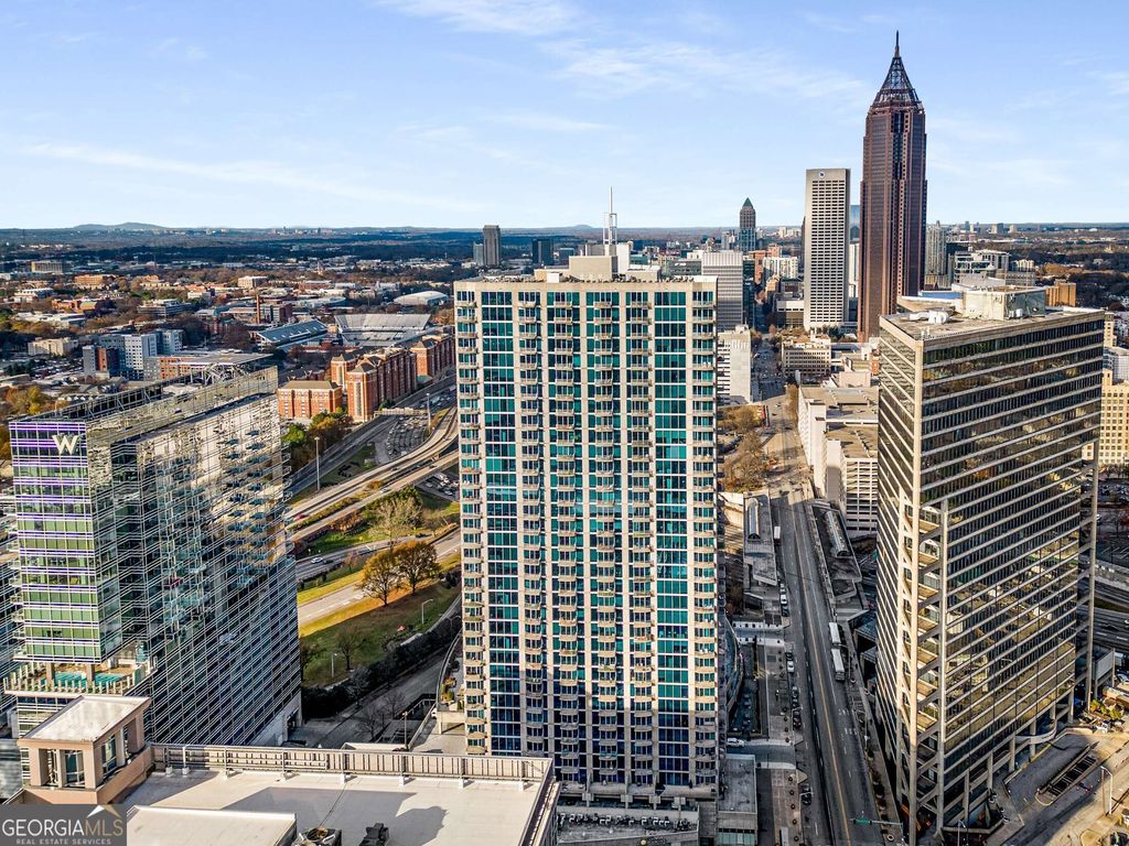 Photo of 400 W Peachtree Street NW #3115, Atlanta, GA 30308 (MLS # 10711367)