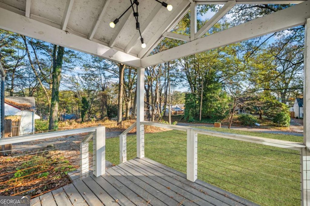 Photo of 1901 Maywood Place NW, Atlanta, GA 30318 (MLS # 10656193)