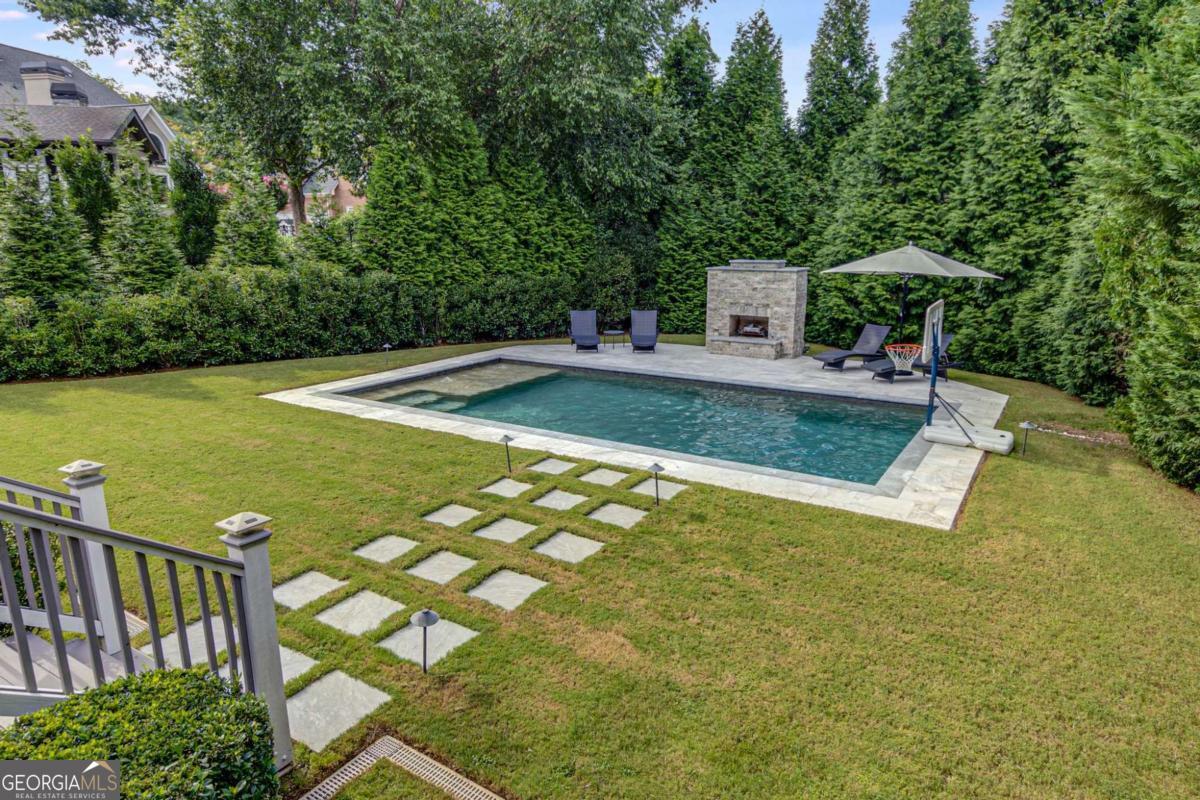 1135 Ascott Valley DR