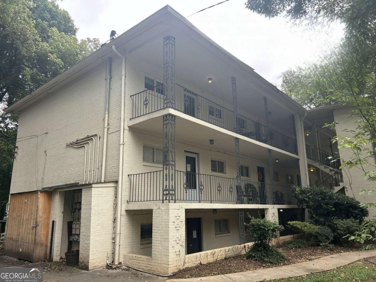 699 Argonne AVE NE 3