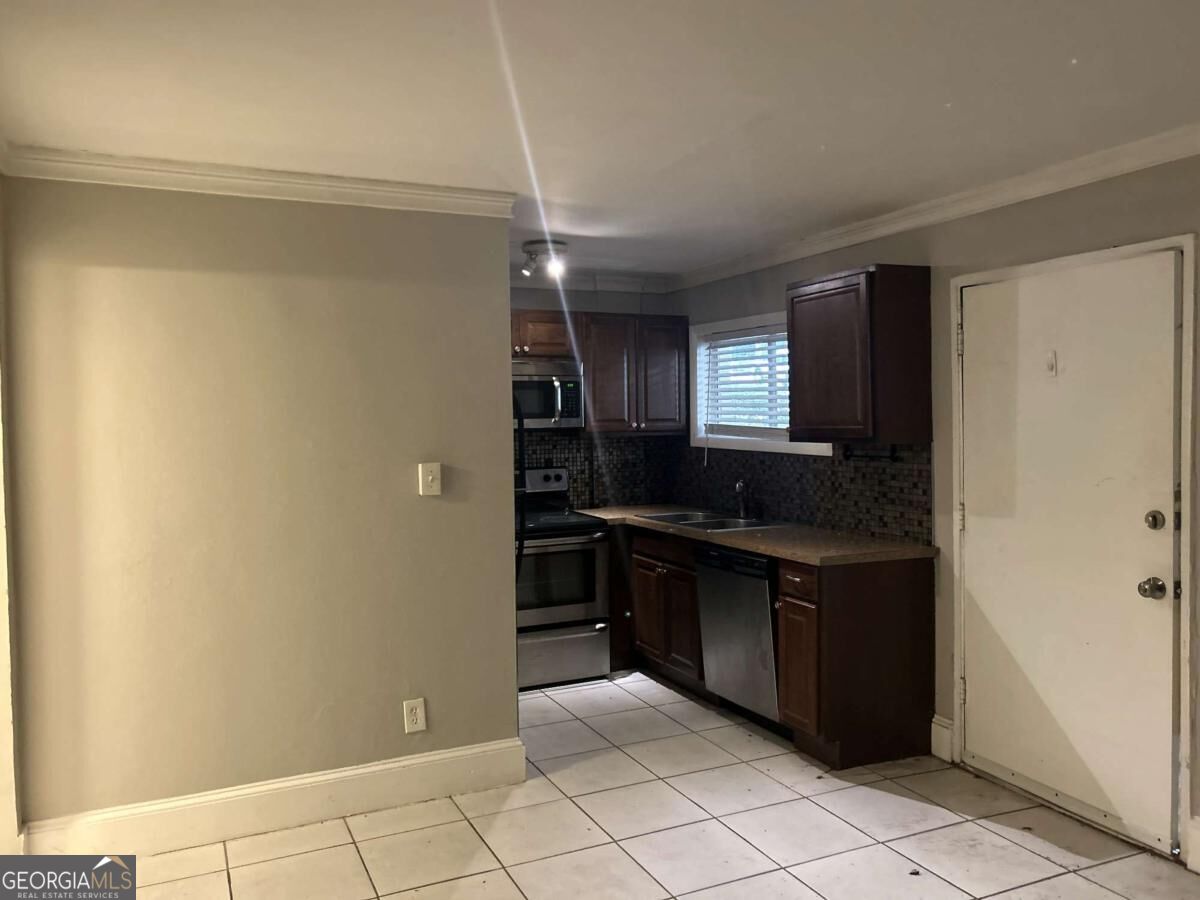 699 Argonne AVE NE 3